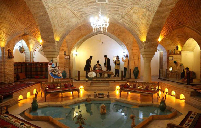 حمام الفلعة – متحف حمام القلعة – في همدان