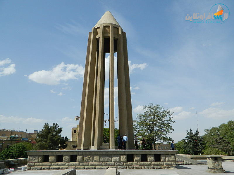 مزار ابو علي سينا في مدينة همدان