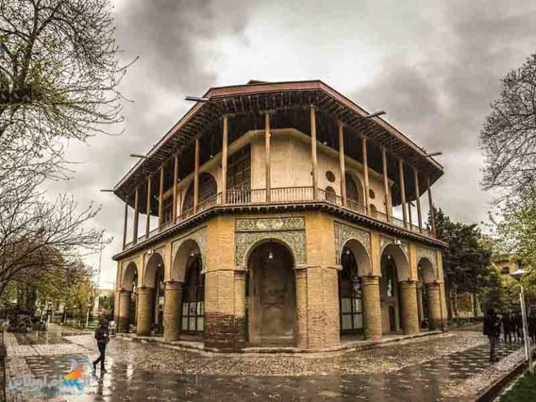 قصر جهلستون التاريخي محافظة قزوين