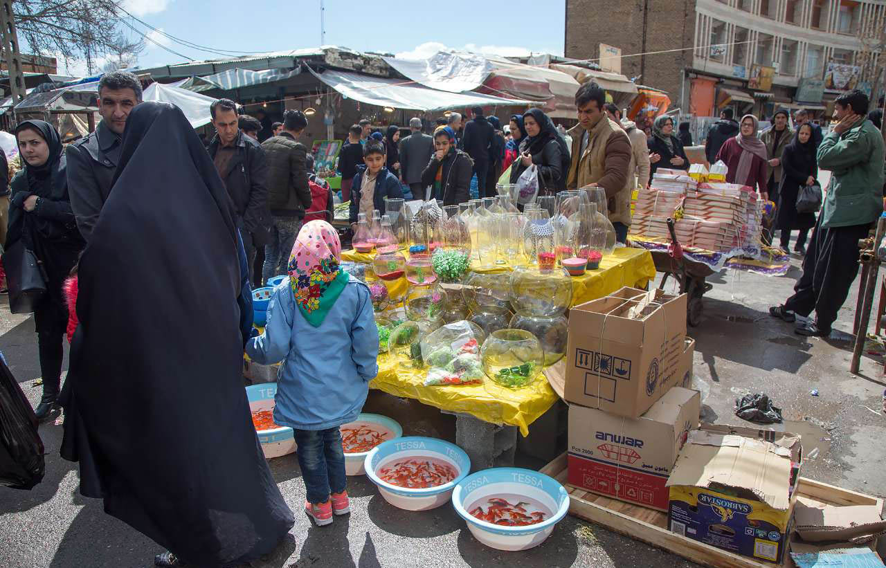 سوق سرو الحدودي في إيران
