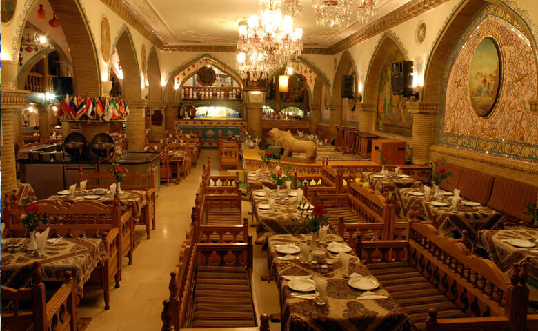 مطعم عالی قابو التقليدي