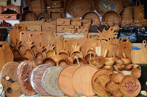 الصناعات اليدوية الخشبية