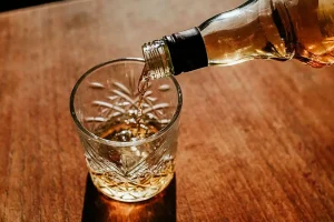 استخدام المشروبات الكحولية في إيران