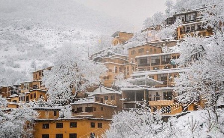 تساقط الثلوج في شمال إيران