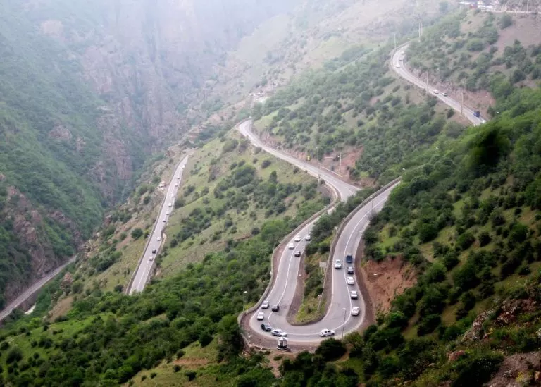 طريق جالوس (تشالوش) في شمال إيران