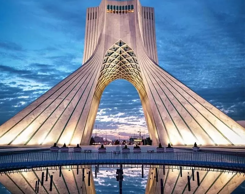 برج آزادي طهران 